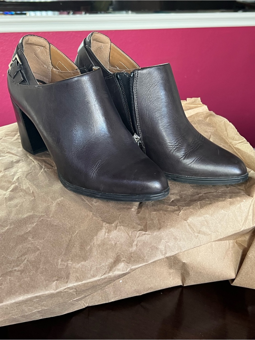 Clarks Artisan Block Heel Leather Ankle Booties w/ Side Zip